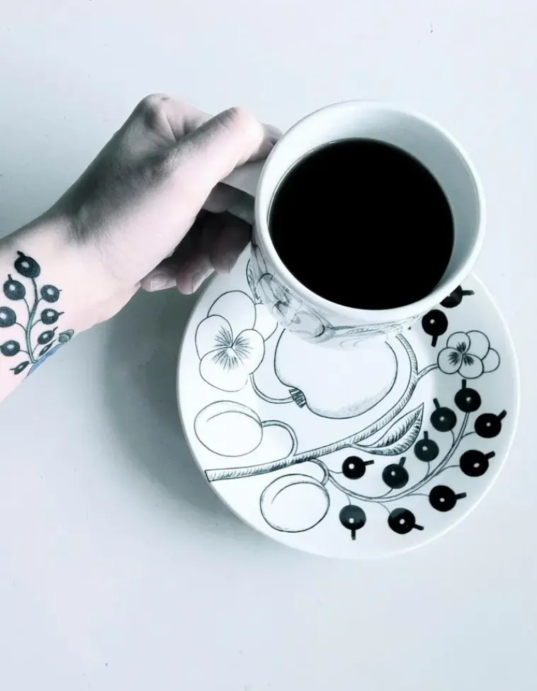 Arabia Astiat>Paratiisi Vati 16,5 Cm, Musta