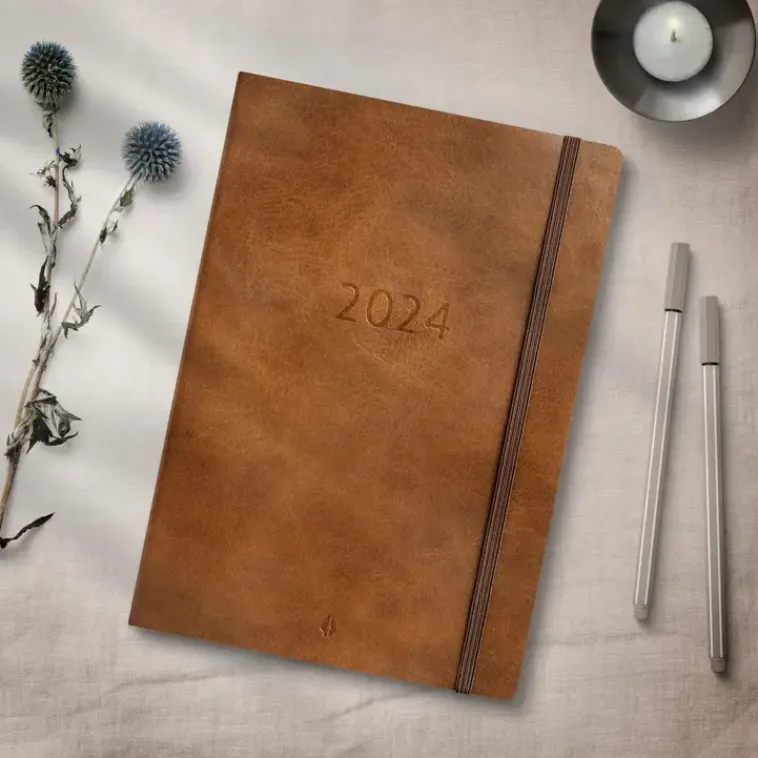 Burde Kalenterit>Kalenteri 2024 Business Forma Deluxe Ruskea