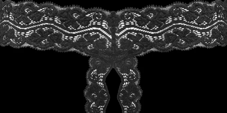 Underneath Seksivalineet<Kyra Avohaara Stringit S/M Black