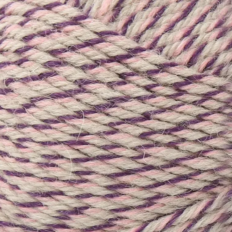 Novita Käsityötarvikkeet>Lanka 7 Veljesta Svengi 100G Vaahtokarkki 8141