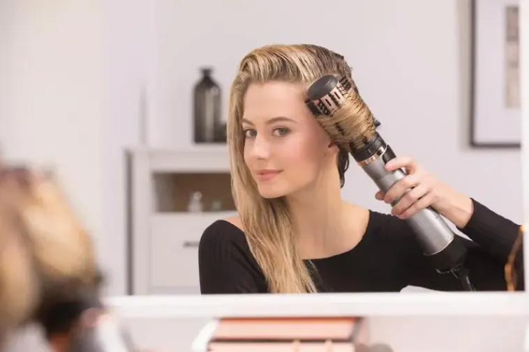 Remington Hiustenhoito<Pyoriva Ilmakiharrin Keratin Protect As8810