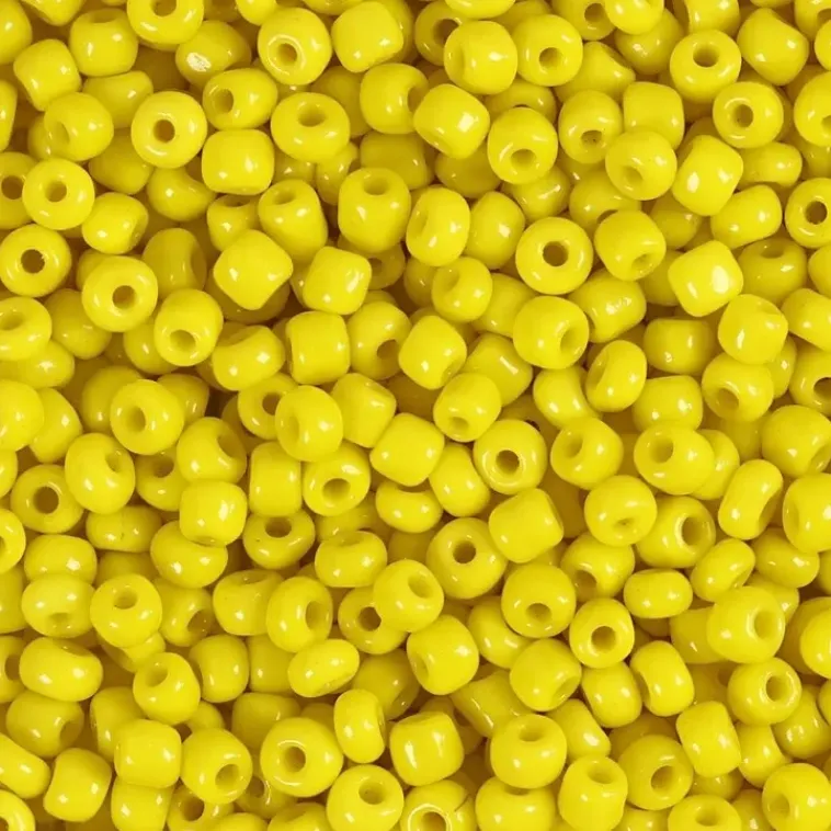 Ei merkkiä Askartelutarvikkeet>Rocaille-Siemenhelmet, Keltainen, Halk. 3 Mm, Koko 8/0 , Aukon Koko 0,6-1,0 Mm, 25 G/ 1 Pkk
