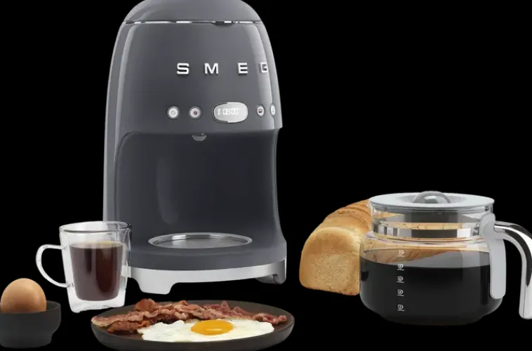 Smeg Kahvi Ja Tee<Kahvinkeitin Dcf02Greu 1,4 Litraa, Harmaa