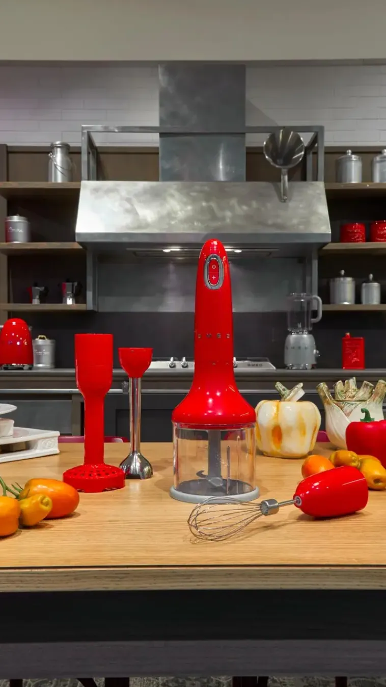 Smeg Ruoanvalmistuskoneet<Sauvasekoitinsetti, Punainen