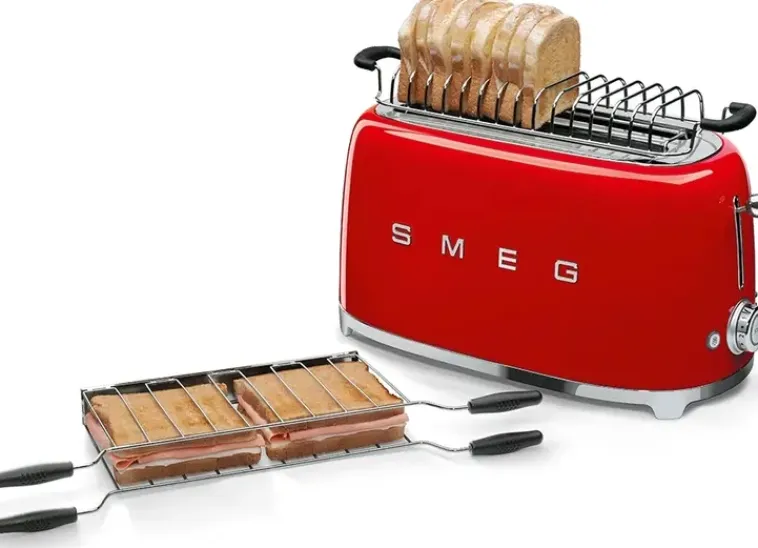 Smeg Kypsentäminen<Tsf02Rdeu 4-Viipaleen Leivanpaahdin Punainen