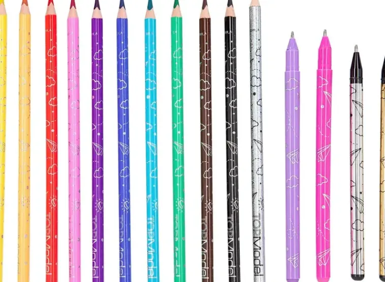 TOPModel Askartelutarvikkeet<Suunnittelukirja & Varityskynat