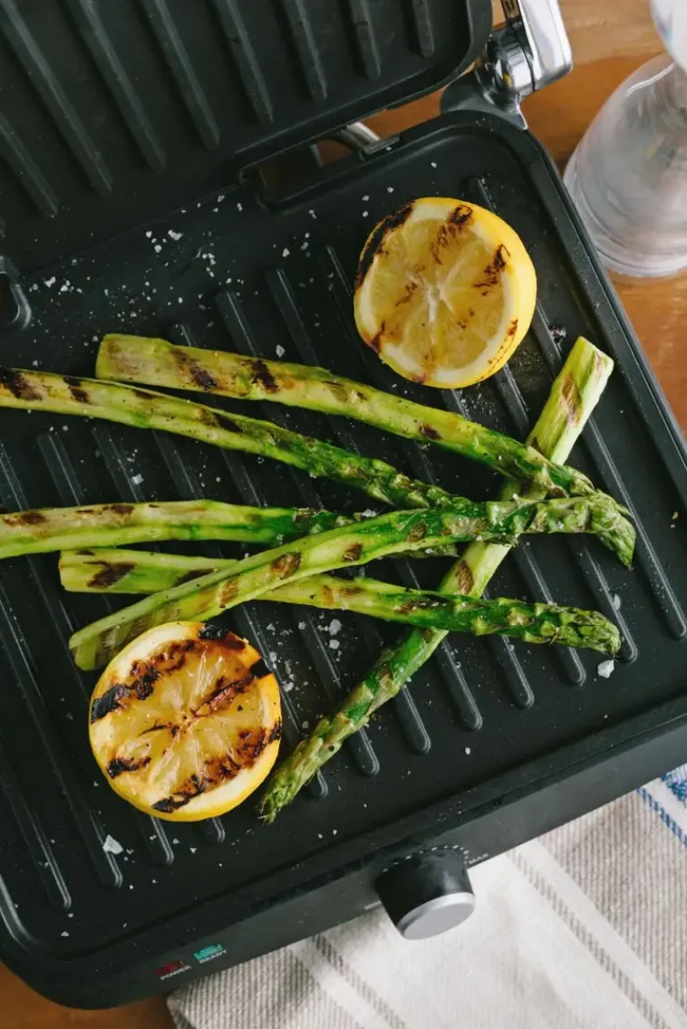 Wilfa Kypsentäminen<Cg-2000B Poytagrilli